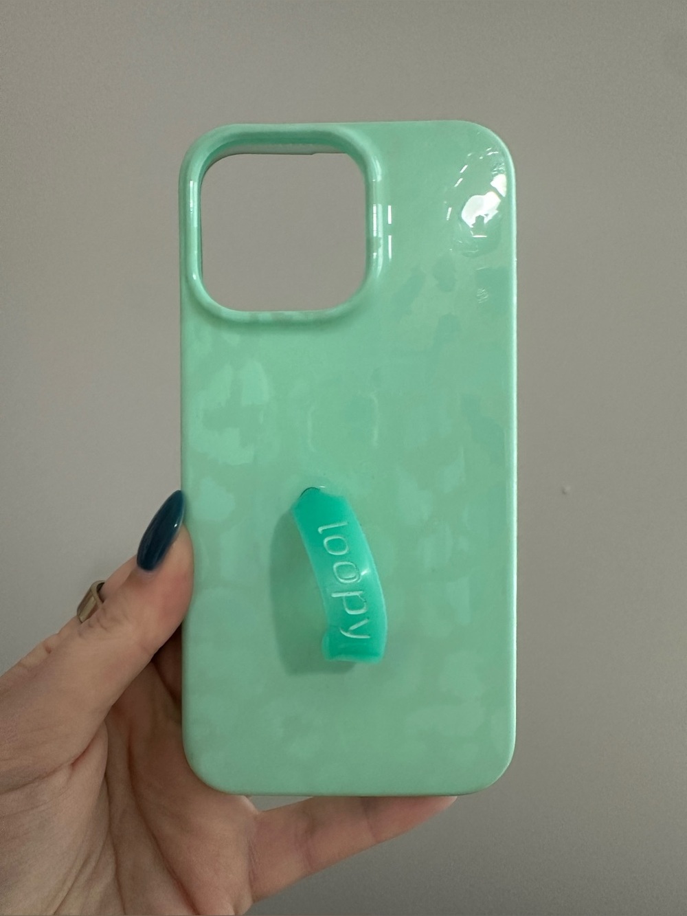 Loopy Mint Leopard IPhone 14 Pro Max Phone Case